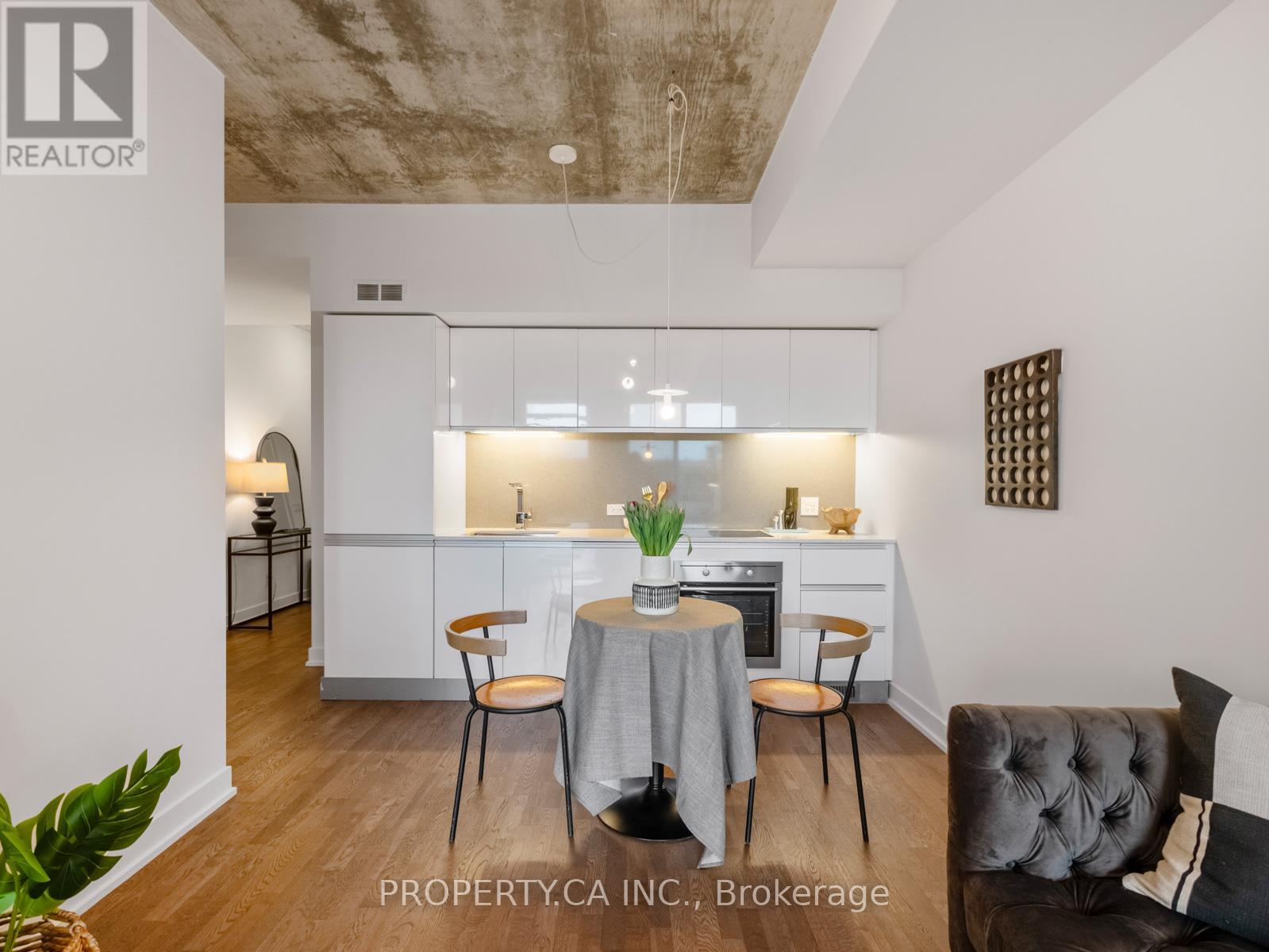 729 - 20 Minowan Miikan Lane, Toronto, Ontario  M6J 0E5 - Photo 12 - C12911414