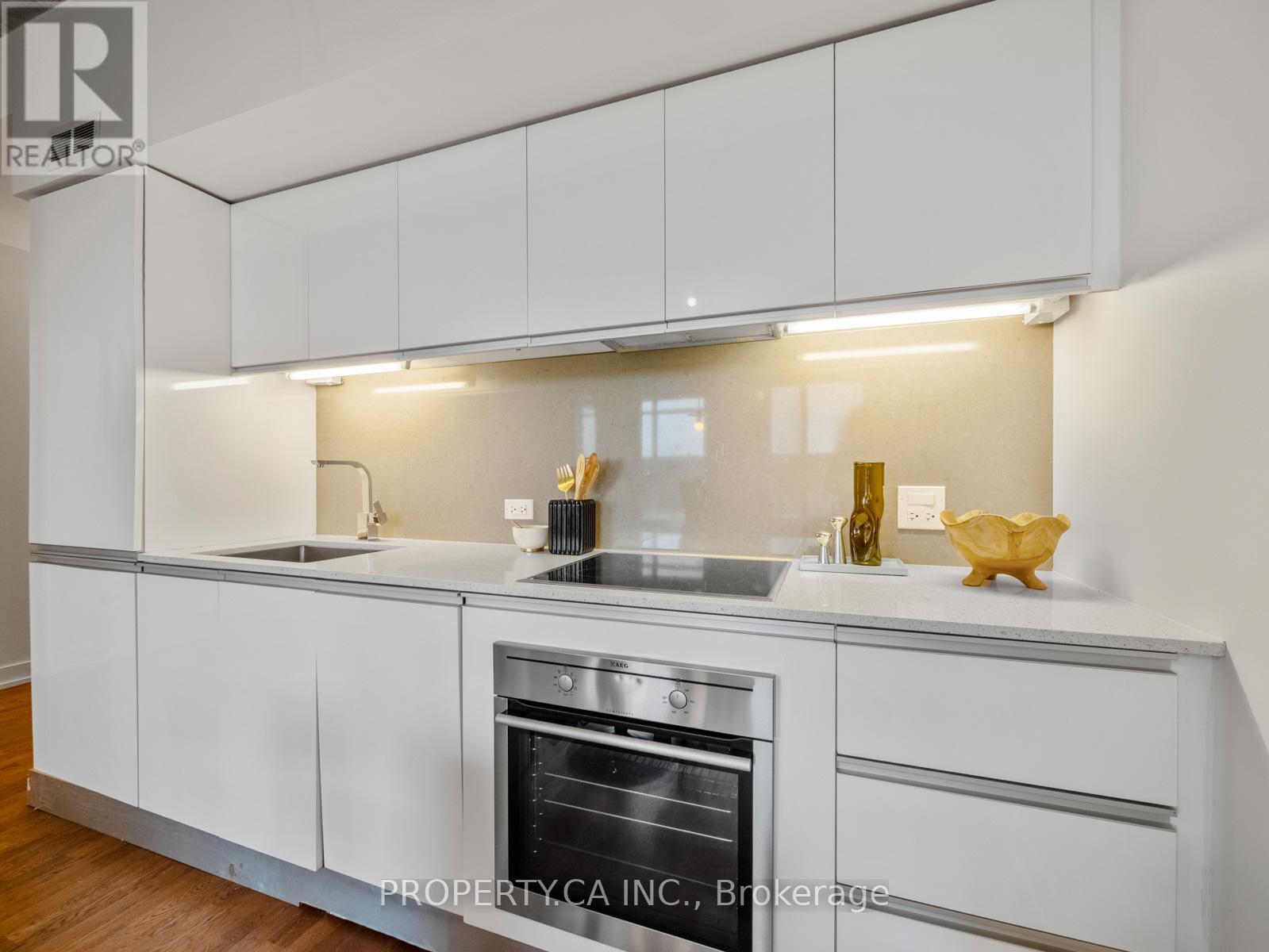 729 - 20 Minowan Miikan Lane, Toronto, Ontario  M6J 0E5 - Photo 15 - C12911414