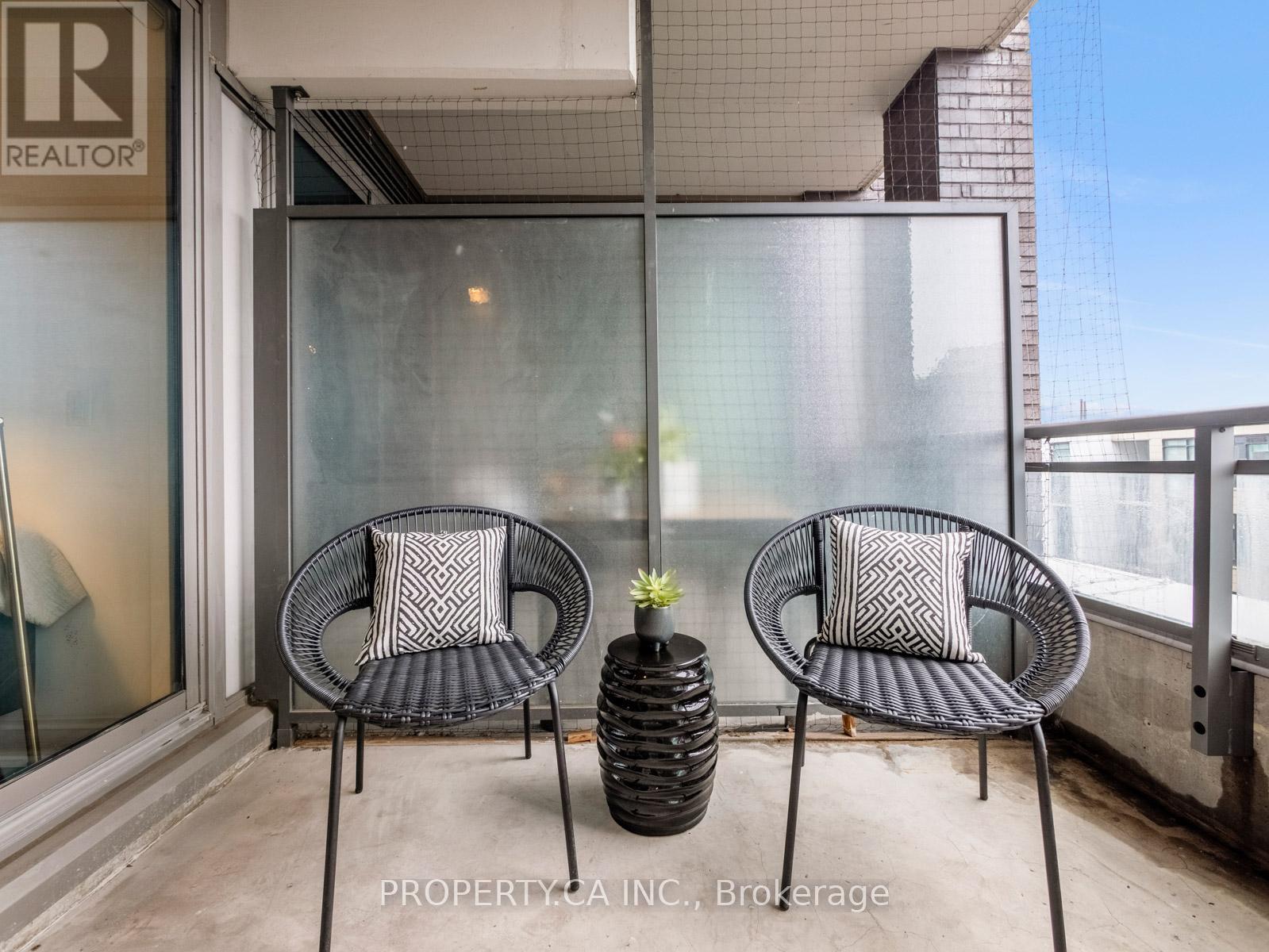 729 - 20 Minowan Miikan Lane, Toronto, Ontario  M6J 0E5 - Photo 20 - C12911414