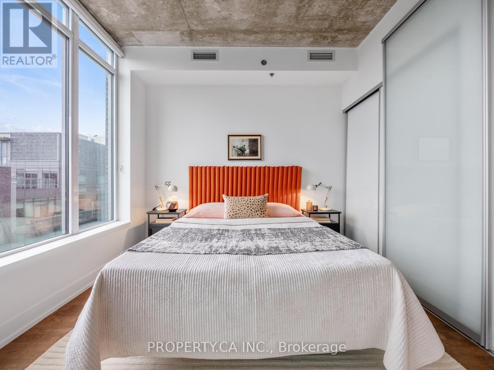 729 - 20 Minowan Miikan Lane, Toronto, Ontario  M6J 0E5 - Photo 21 - C12911414