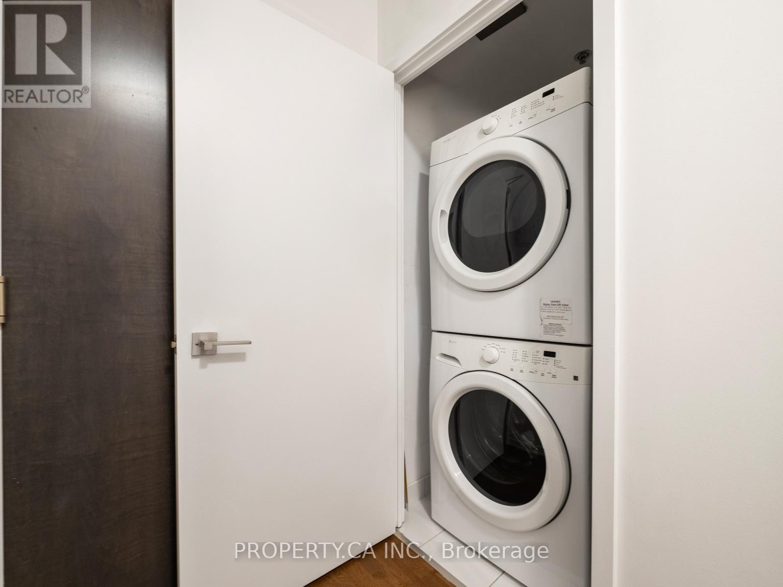 729 - 20 Minowan Miikan Lane, Toronto, Ontario  M6J 0E5 - Photo 5 - C12911414