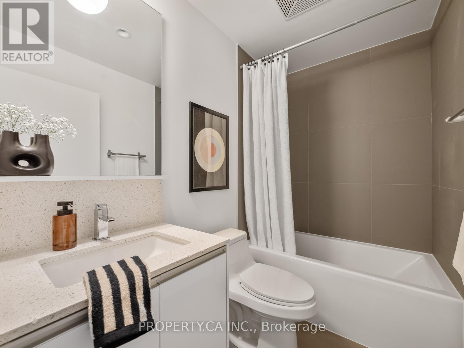 729 - 20 Minowan Miikan Lane, Toronto, Ontario  M6J 0E5 - Photo 6 - C12911414