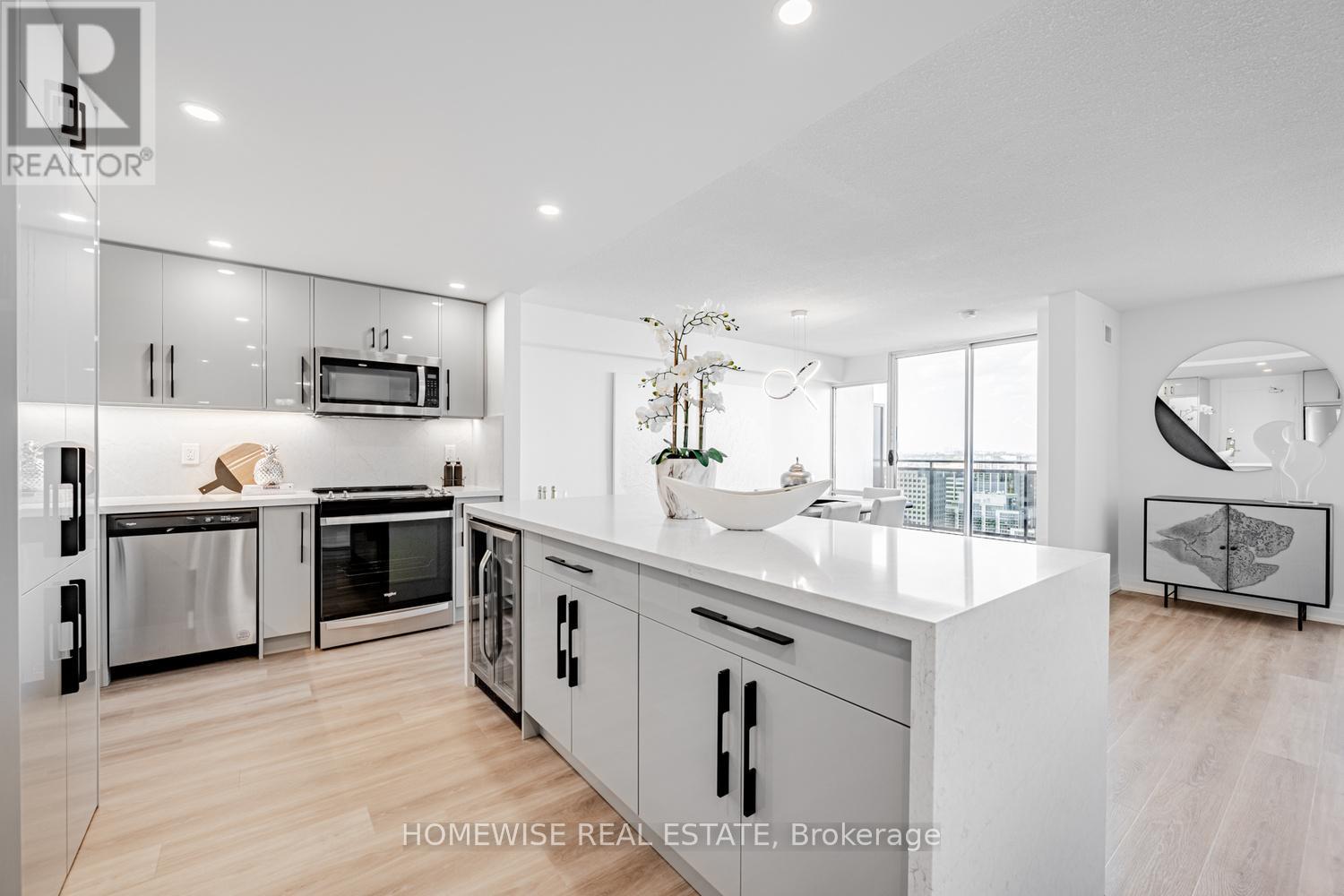 Ph2903 - 7 Jackes Avenue, Toronto (Rosedale-Moore Park), Ontario  M4T 1E3 - Photo 2 - C12911514