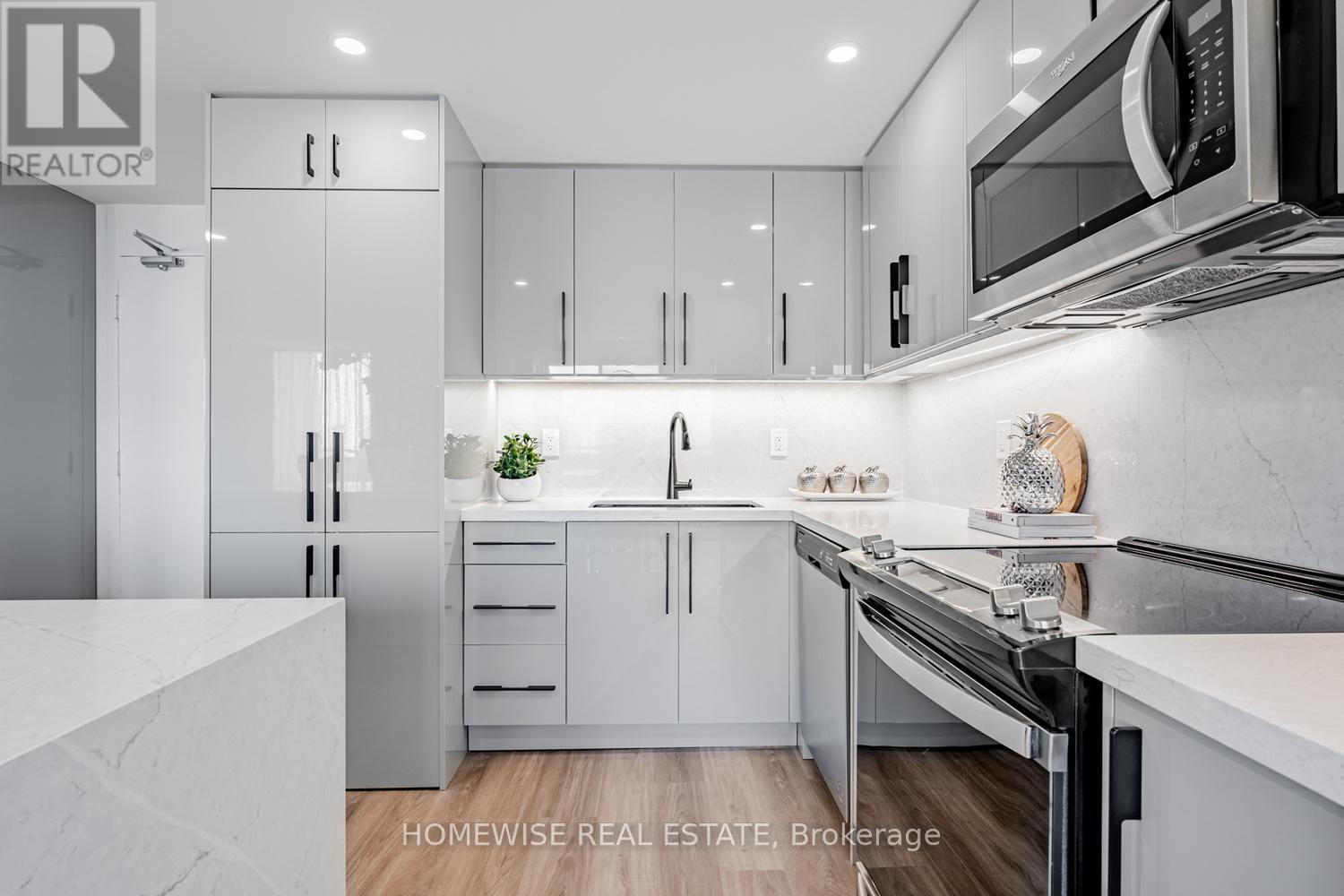 Ph2903 - 7 Jackes Avenue, Toronto (Rosedale-Moore Park), Ontario  M4T 1E3 - Photo 4 - C12911514