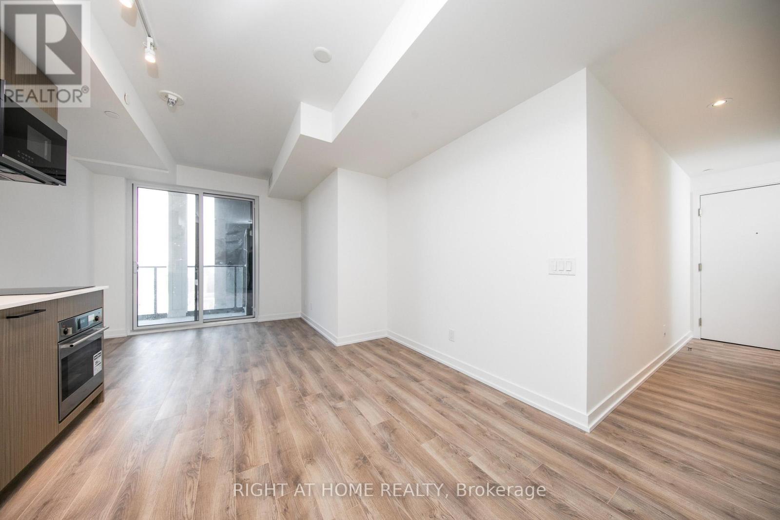 1819 - 20 Edward Street, Toronto (Bay Street Corridor), Ontario  M5G 0C5 - Photo 10 - C12911534