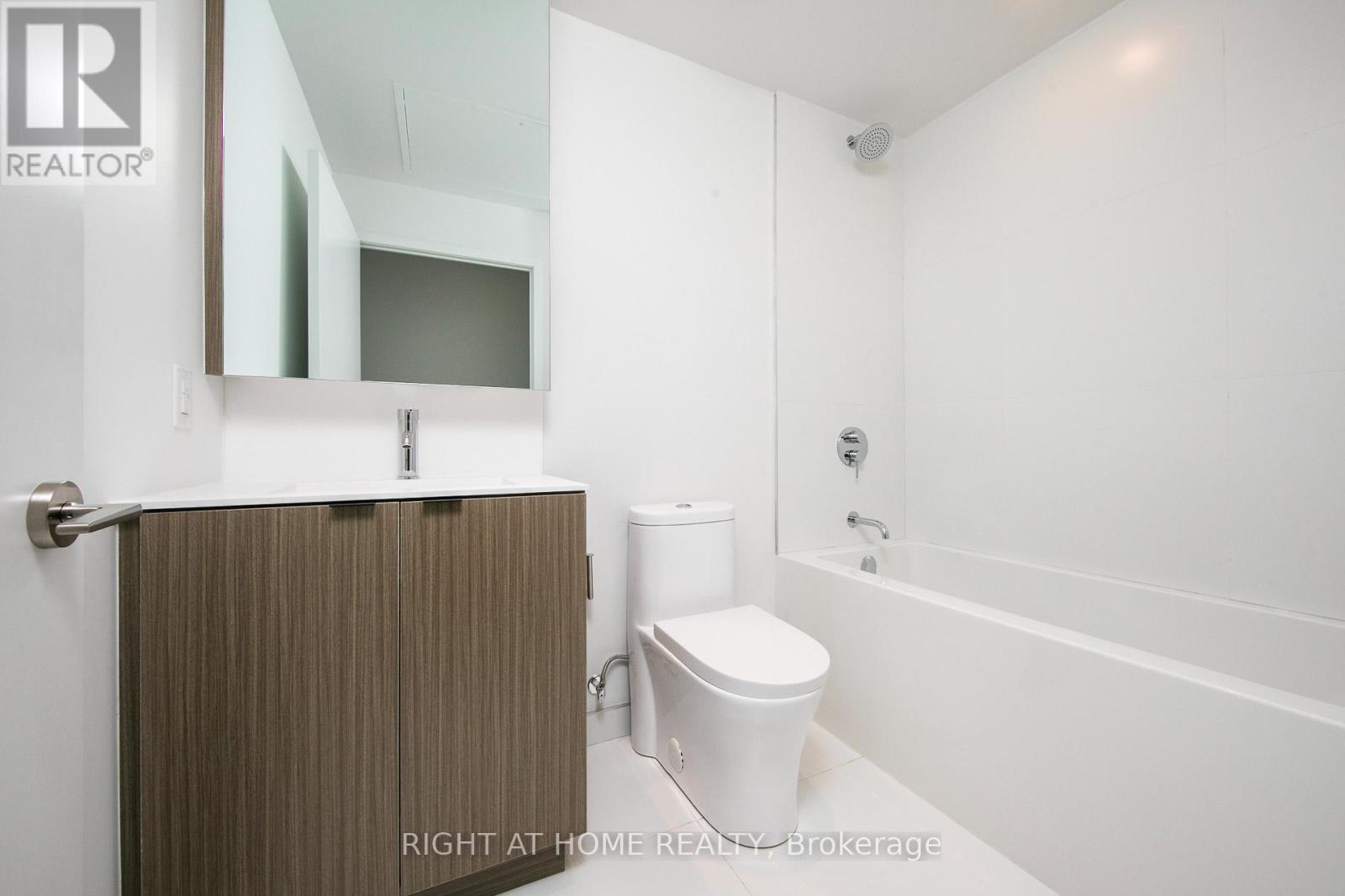 1819 - 20 Edward Street, Toronto (Bay Street Corridor), Ontario  M5G 0C5 - Photo 12 - C12911534