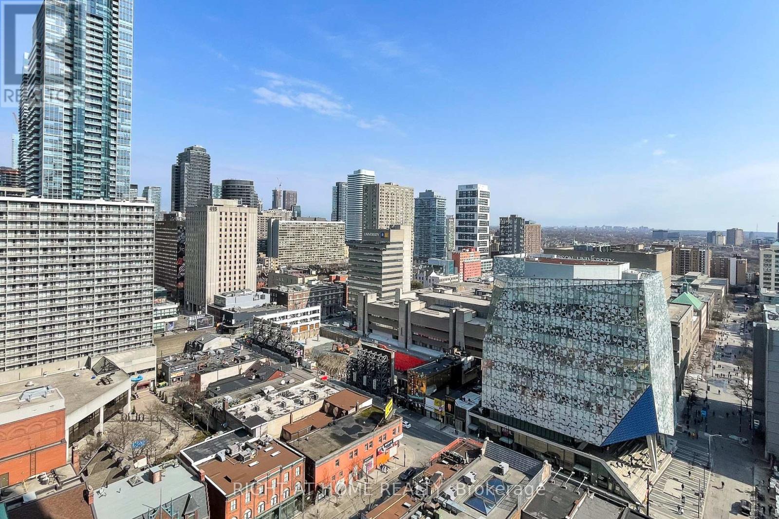 1819 - 20 Edward Street, Toronto (Bay Street Corridor), Ontario  M5G 0C5 - Photo 17 - C12911534