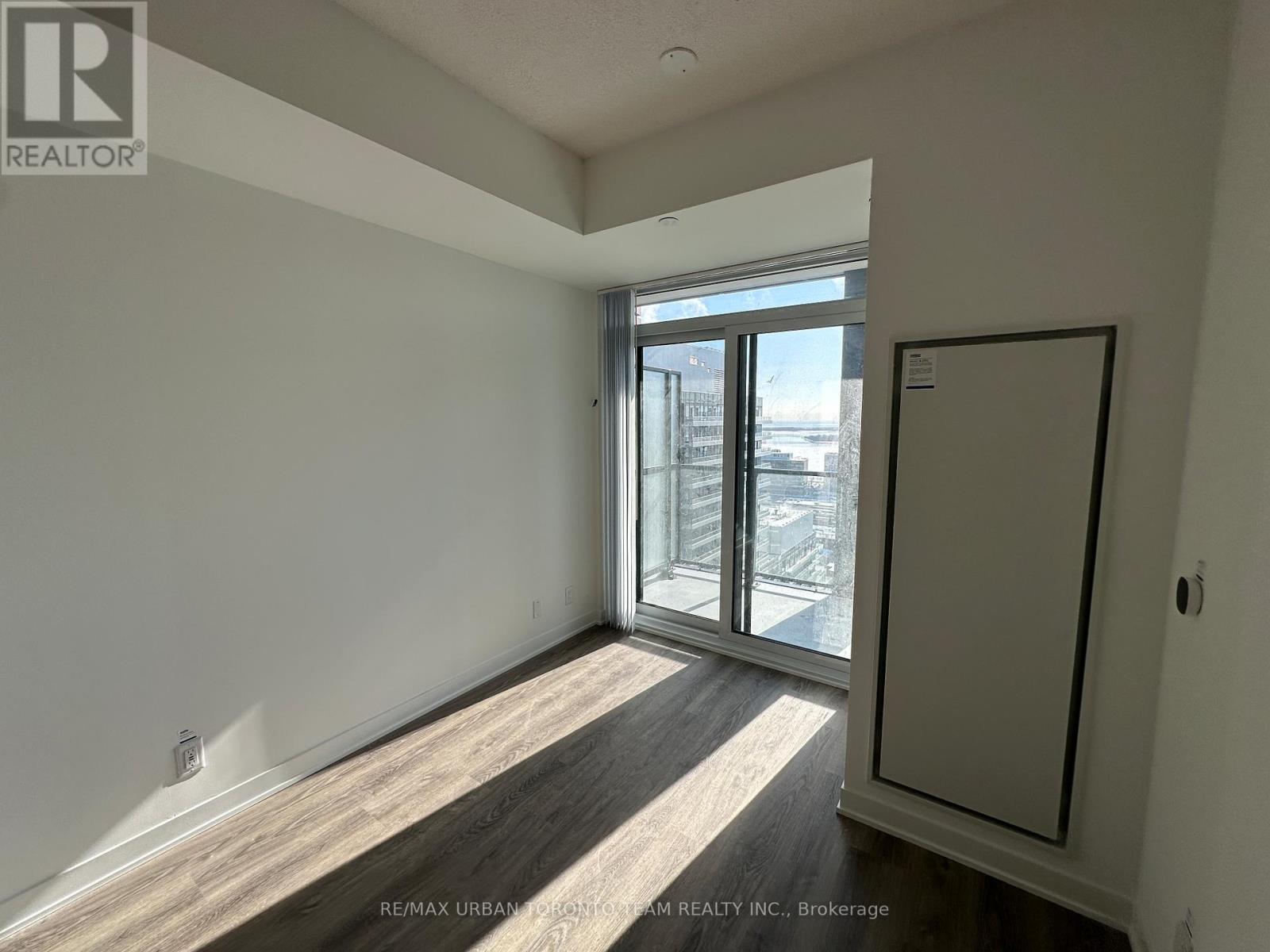 3508 - 180 Front Street E, Toronto (Moss Park), Ontario  M5A 0K9 - Photo 5 - C12911572