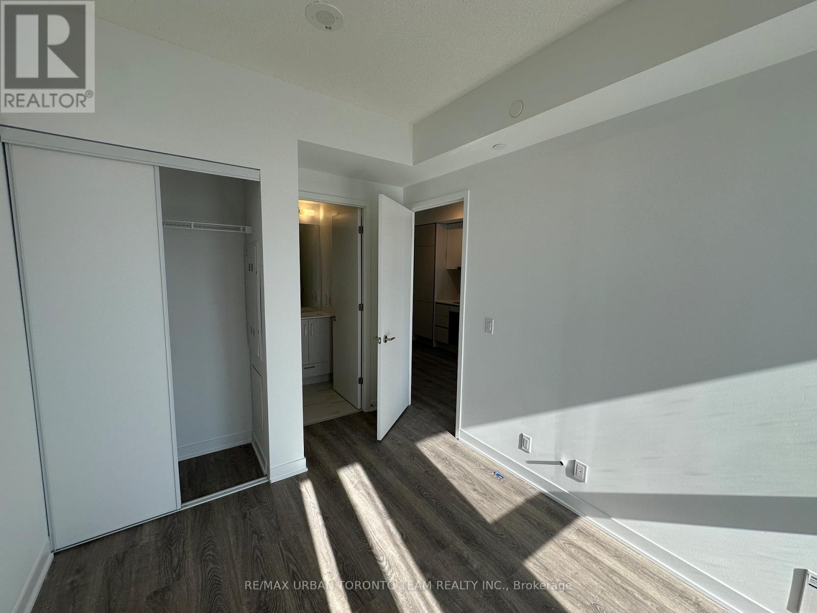 3508 - 180 Front Street E, Toronto (Moss Park), Ontario  M5A 0K9 - Photo 8 - C12911572