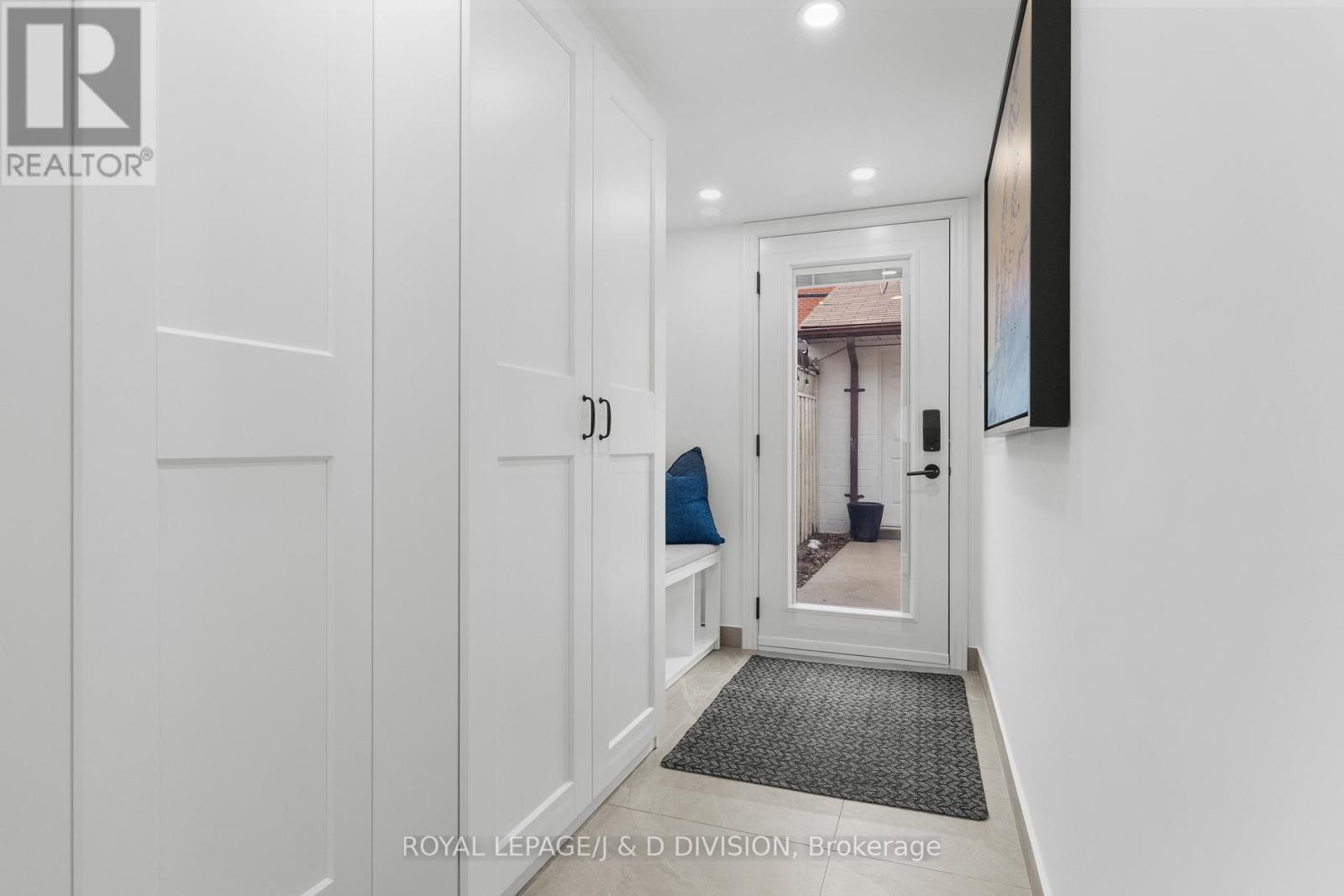 28 Argyle Street, Toronto, Ontario  M6J 1N4 - Photo 12 - C12911608