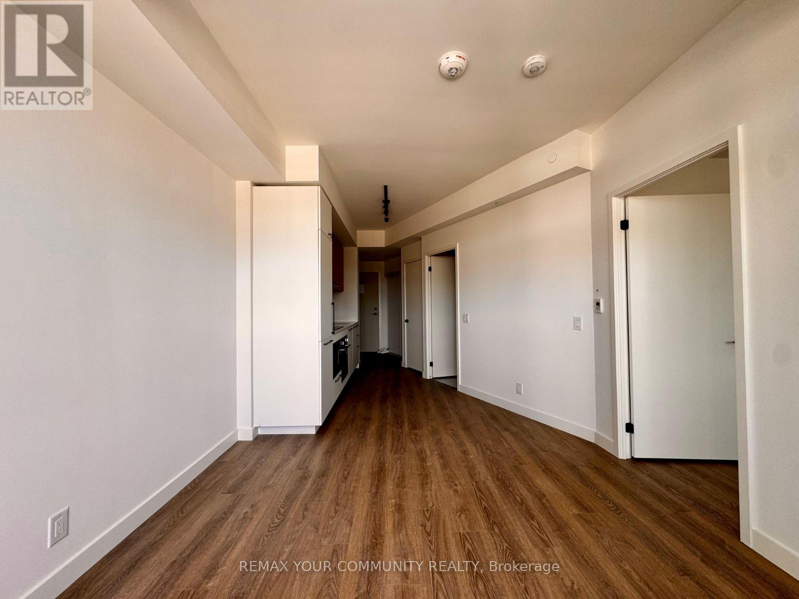 314 - 1050 Eastern Avenue, Toronto (Greenwood-Coxwell), Ontario  M4L 0B7 - Photo 2 - E12911574