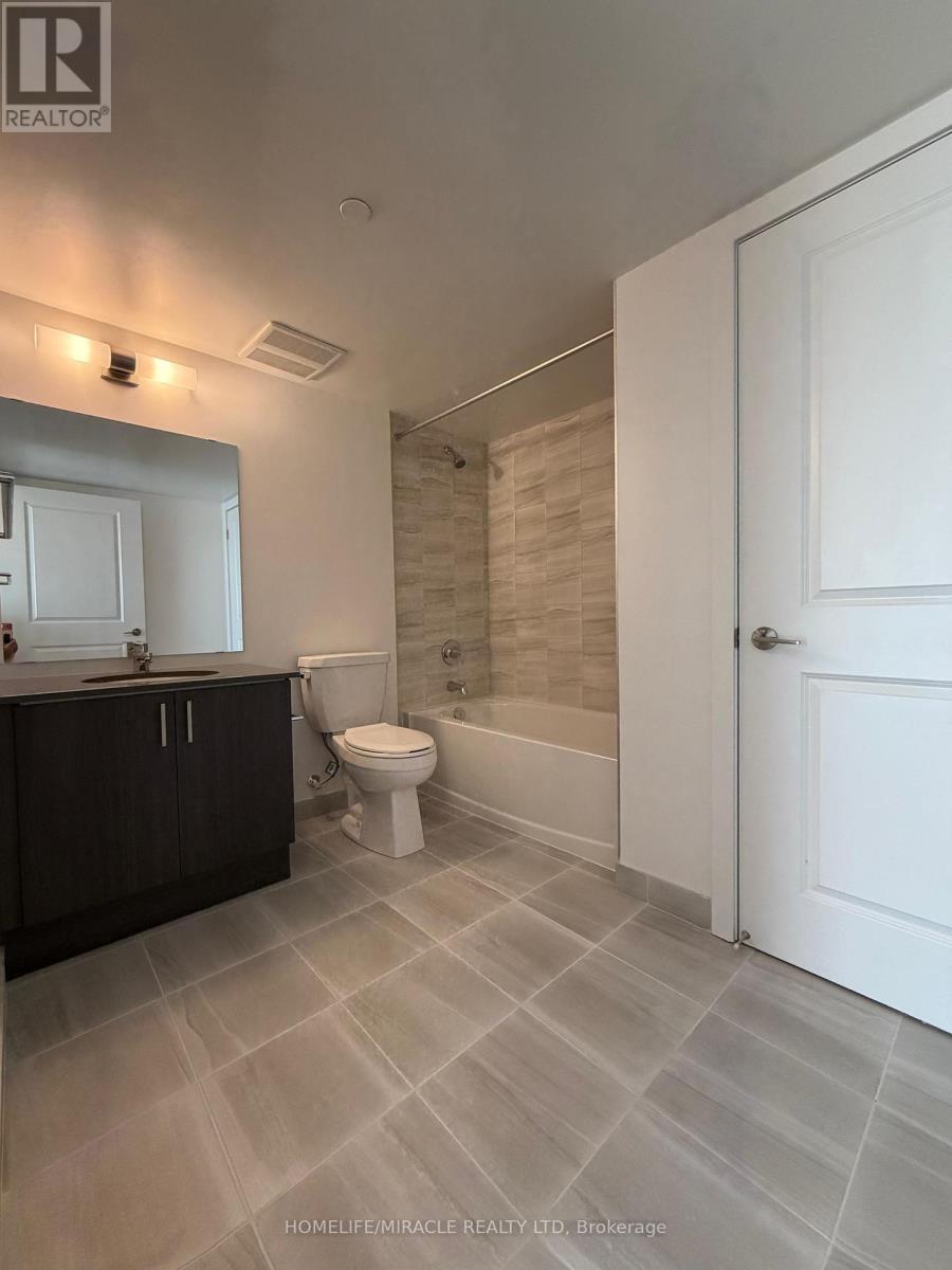 1805 - 1010 Sandy Beach Road, Pickering (Bay Ridges), Ontario  L1W 0C7 - Photo 5 - E12911580