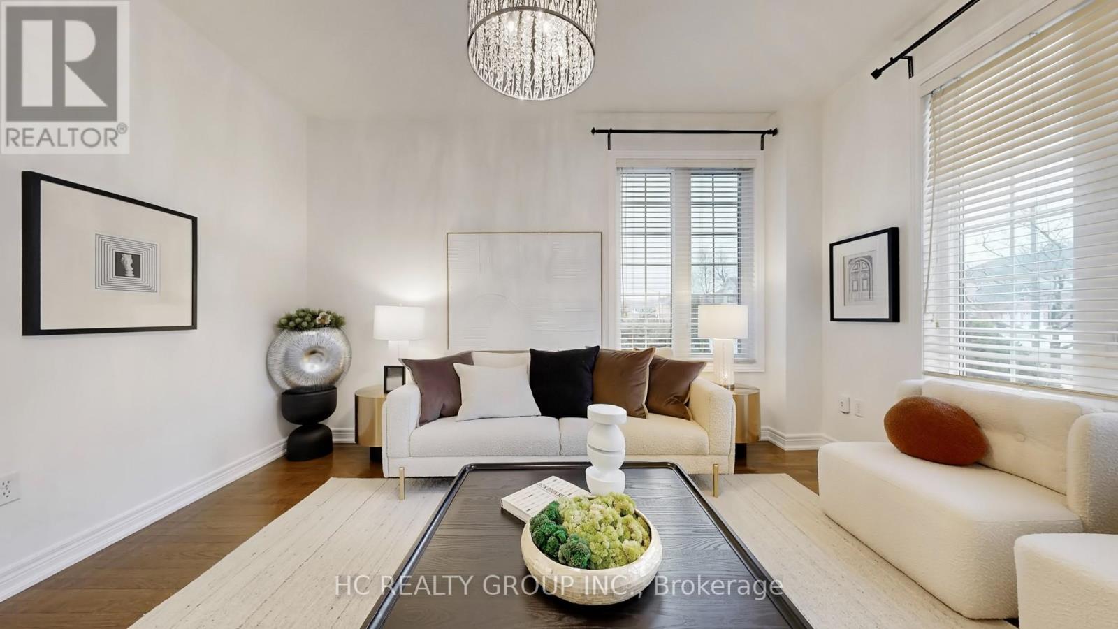 114 Timber Valley Avenue, Richmond Hill, Ontario  L4E 4Z9 - Photo 12 - N12911396