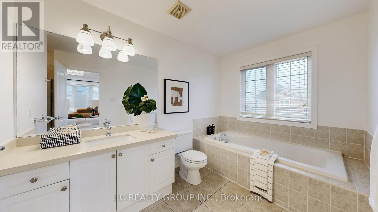 114 Timber Valley Avenue, Richmond Hill, Ontario  L4E 4Z9 - Photo 25 - N12911396