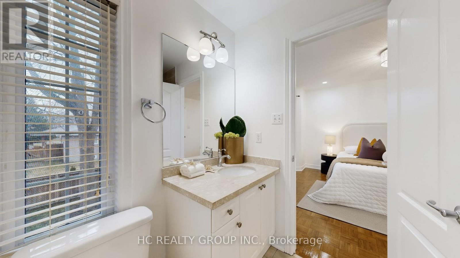 114 Timber Valley Avenue, Richmond Hill, Ontario  L4E 4Z9 - Photo 29 - N12911396