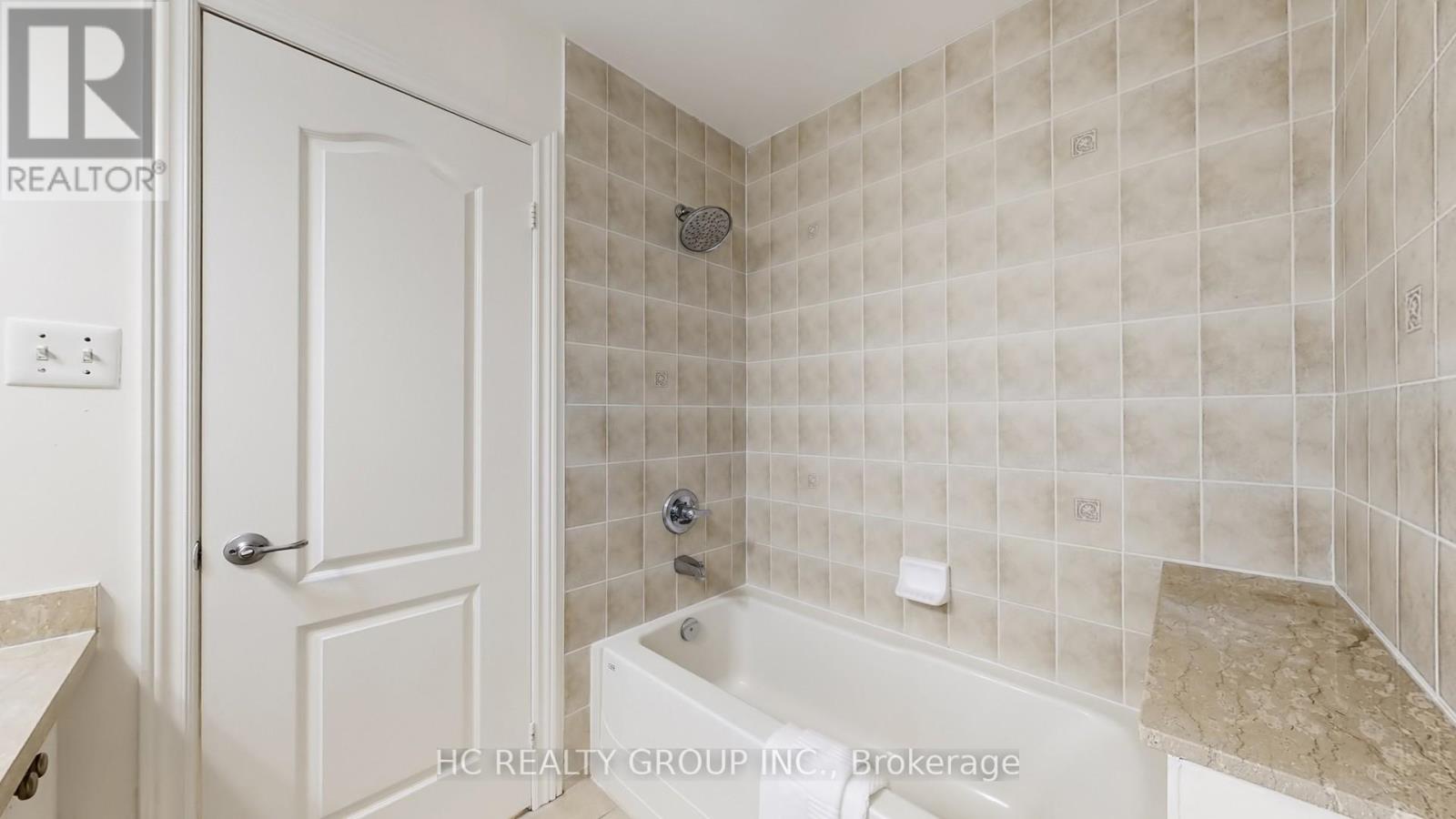 114 Timber Valley Avenue, Richmond Hill, Ontario  L4E 4Z9 - Photo 30 - N12911396