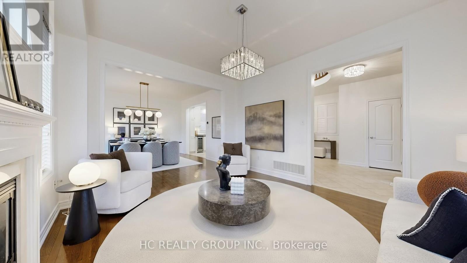 114 Timber Valley Avenue, Richmond Hill, Ontario  L4E 4Z9 - Photo 6 - N12911396