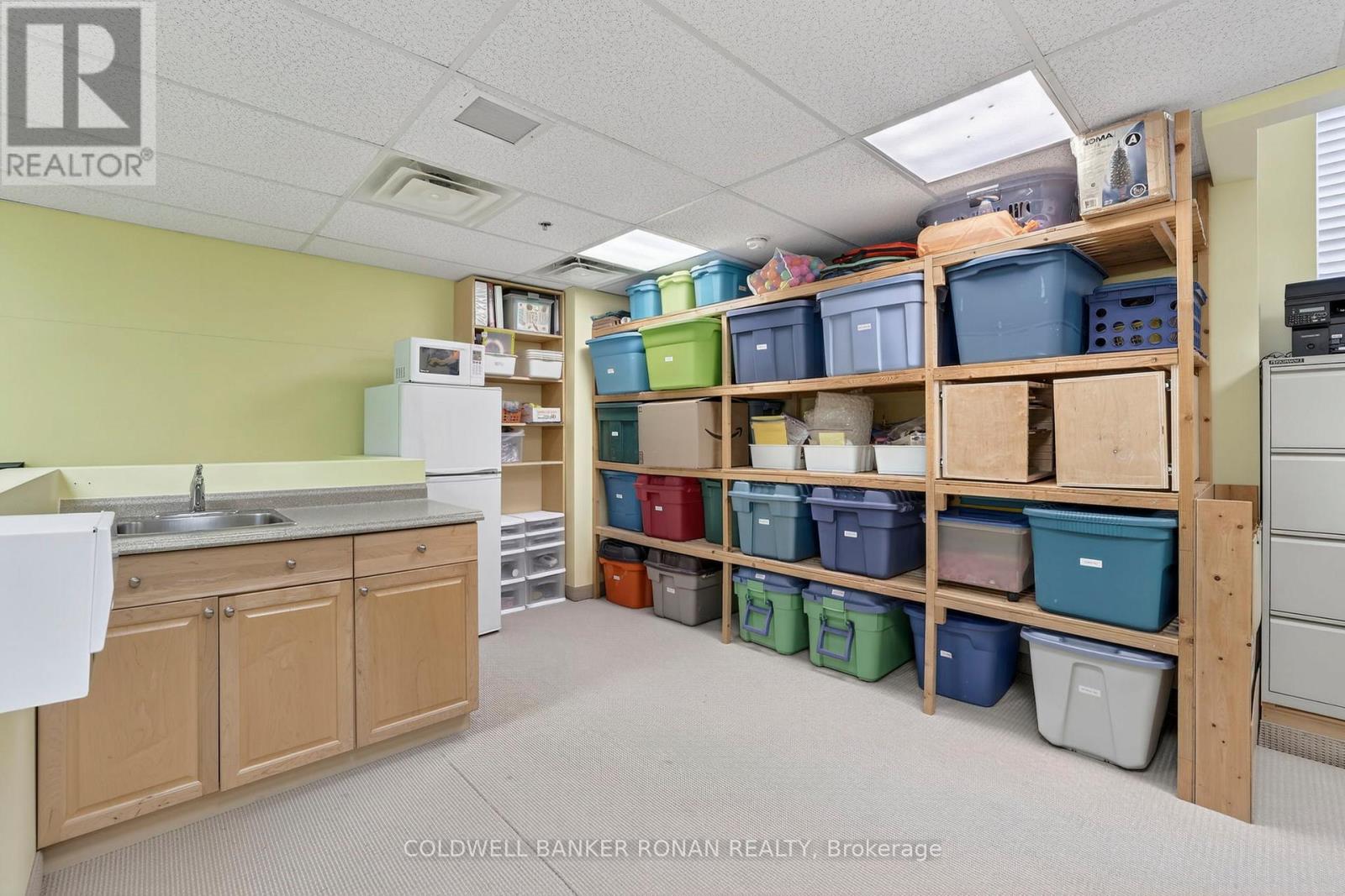 16 - 16945 Leslie Street, Newmarket (Newmarket Industrial Park), Ontario  L3Y 9A2 - Photo 15 - N12911510