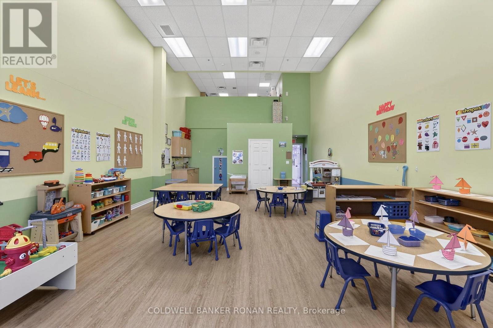 16945 Leslie Street, Newmarket (Newmarket Industrial Park), Ontario  L3Y 9A2 - Photo 13 - N12911532