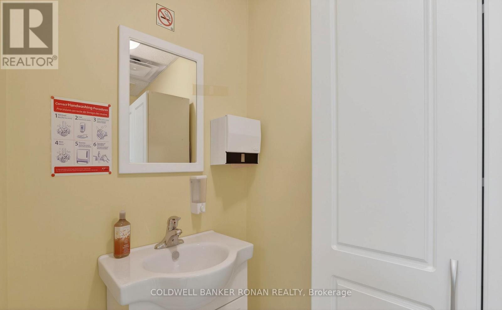 16945 Leslie Street, Newmarket (Newmarket Industrial Park), Ontario  L3Y 9A2 - Photo 19 - N12911538