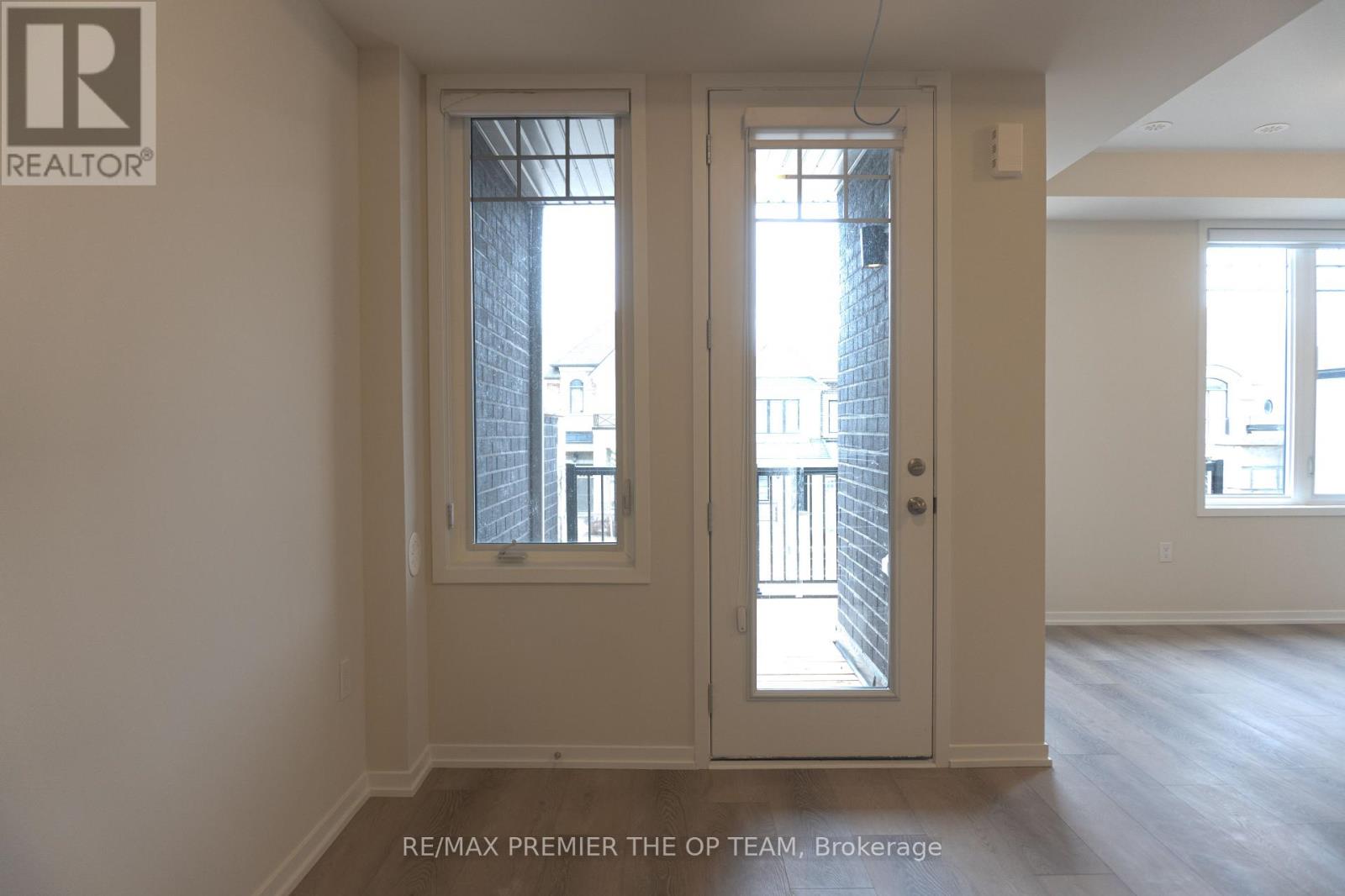 12 Pierre Berton Boulevard, Vaughan (Kleinburg), Ontario  L4H 4V2 - Photo 4 - N12911592