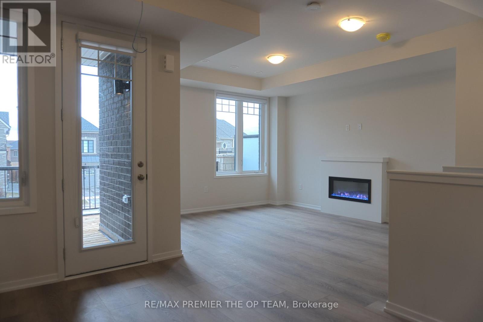 12 Pierre Berton Boulevard, Vaughan (Kleinburg), Ontario  L4H 4V2 - Photo 5 - N12911592