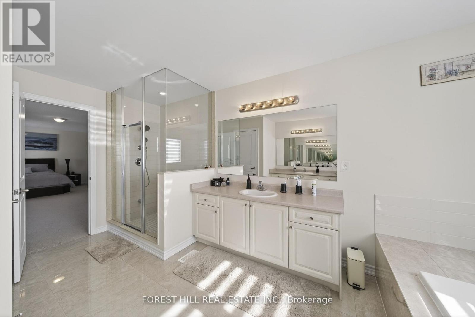 37 Rugman Crescent, Springwater, Ontario  L9X 2A2 - Photo 21 - S12911370