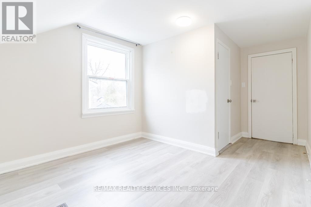 73 Drury Lane, Barrie (Wellington), Ontario  L4M 3C9 - Photo 21 - S12911560