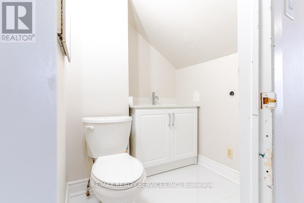 73 Drury Lane, Barrie (Wellington), Ontario  L4M 3C9 - Photo 22 - S12911560