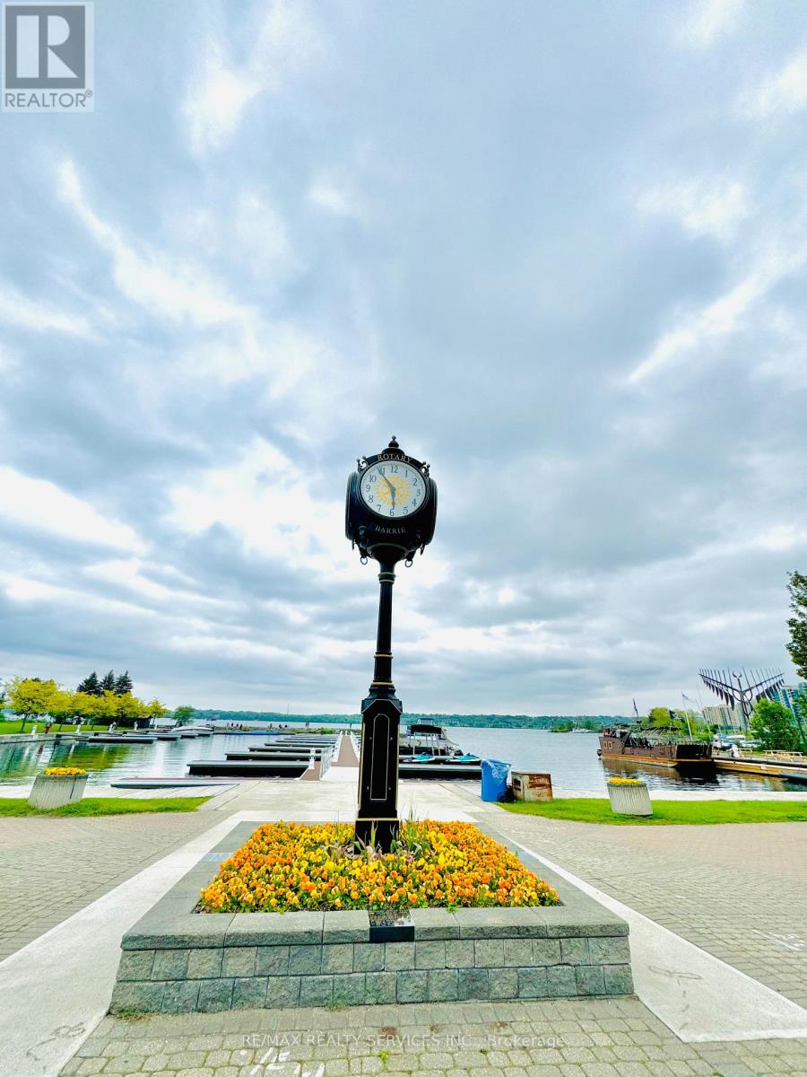 73 Drury Lane, Barrie (Wellington), Ontario  L4M 3C9 - Photo 31 - S12911560