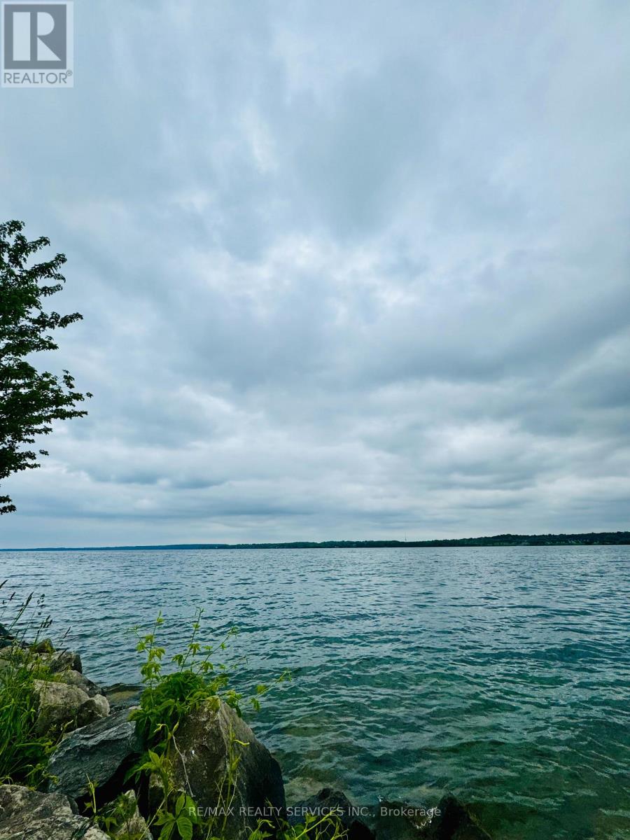 73 Drury Lane, Barrie (Wellington), Ontario  L4M 3C9 - Photo 32 - S12911560