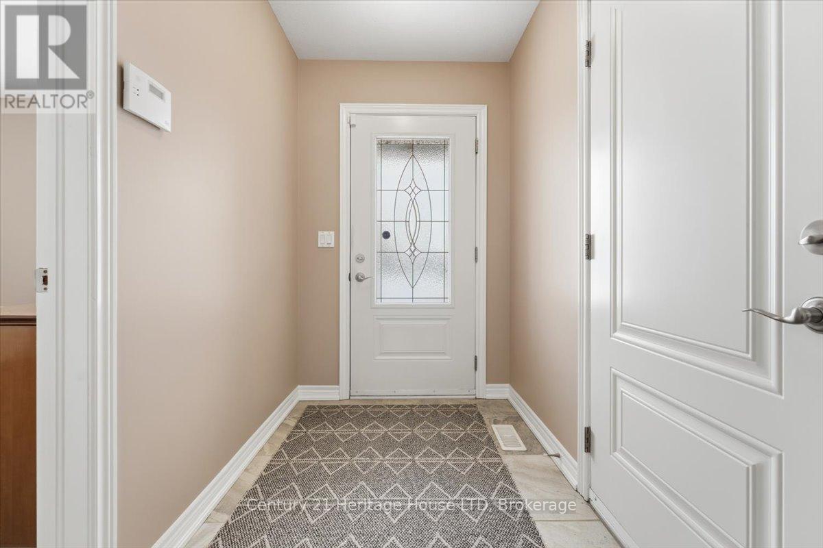 125 Clare Avenue, Welland, Ontario  L3C 0B7 - Photo 4 - X12779530