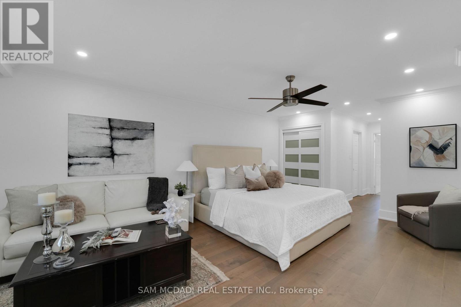 807 Indian Road, Mississauga, Ontario  L5H 1R4 - Photo 23 - W12911382