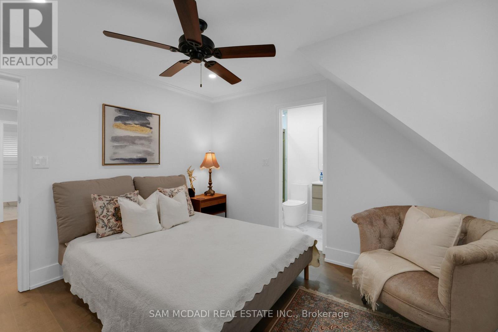 807 Indian Road, Mississauga, Ontario  L5H 1R4 - Photo 27 - W12911382