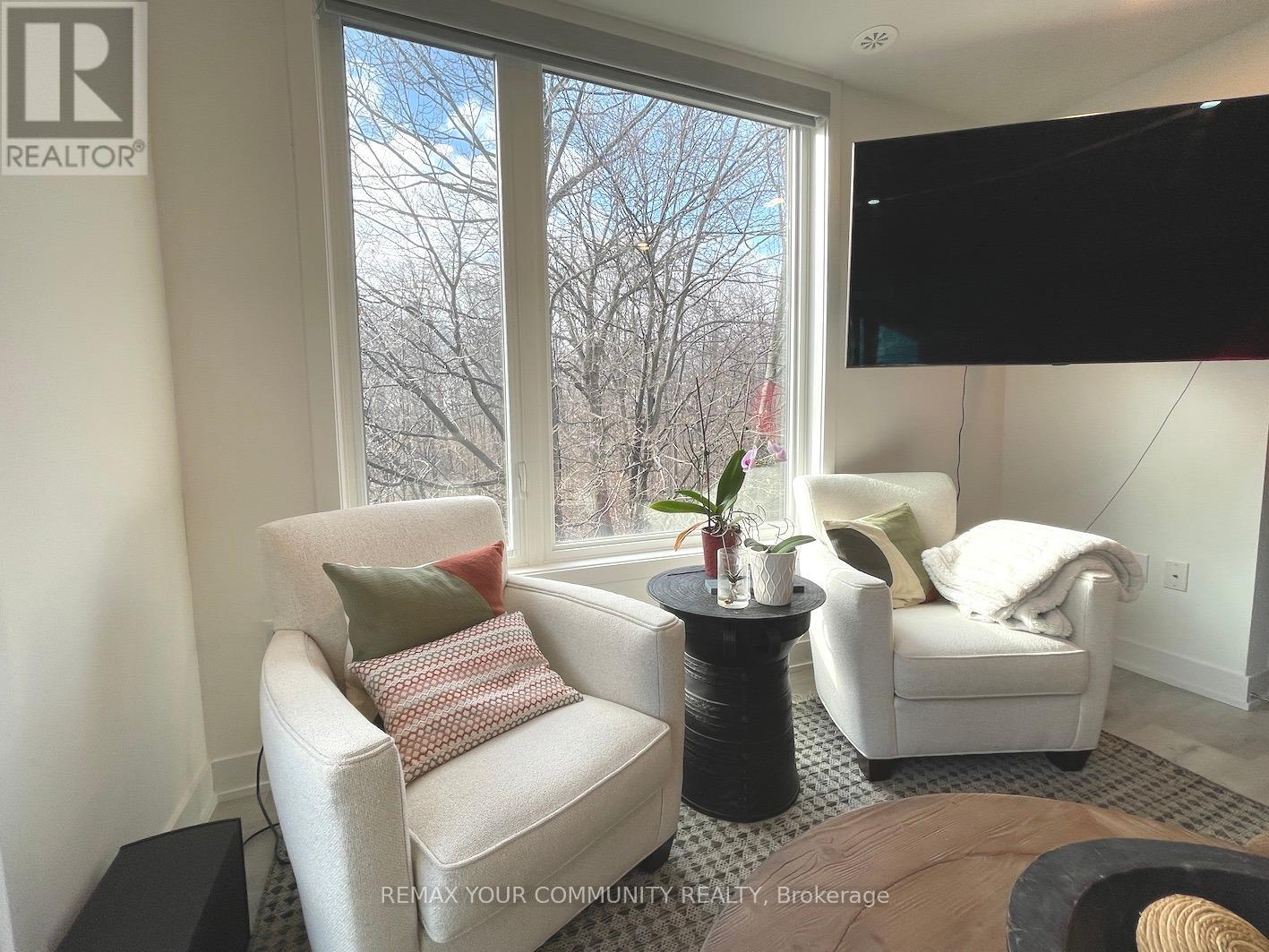 6 - 3488 WIDDICOMBE WAY, Mississauga, Ontario