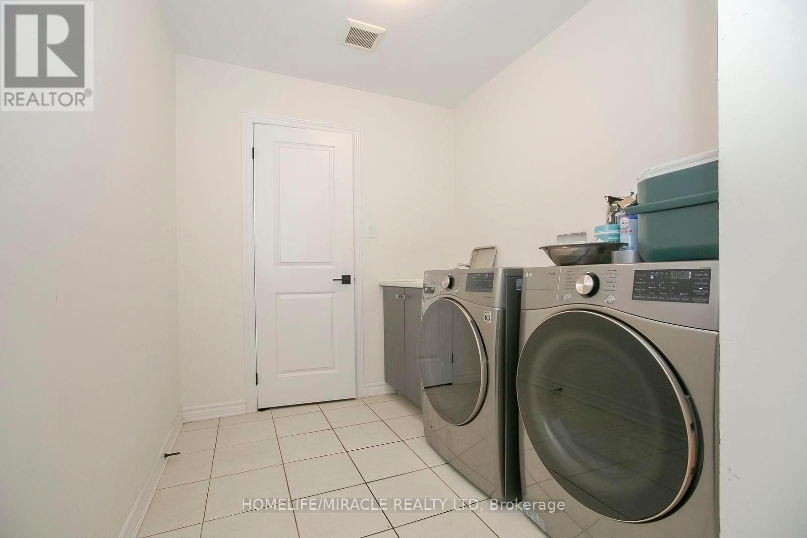 22 Madawaska Road, Caledon, Ontario  L7C 4J5 - Photo 16 - W12911388