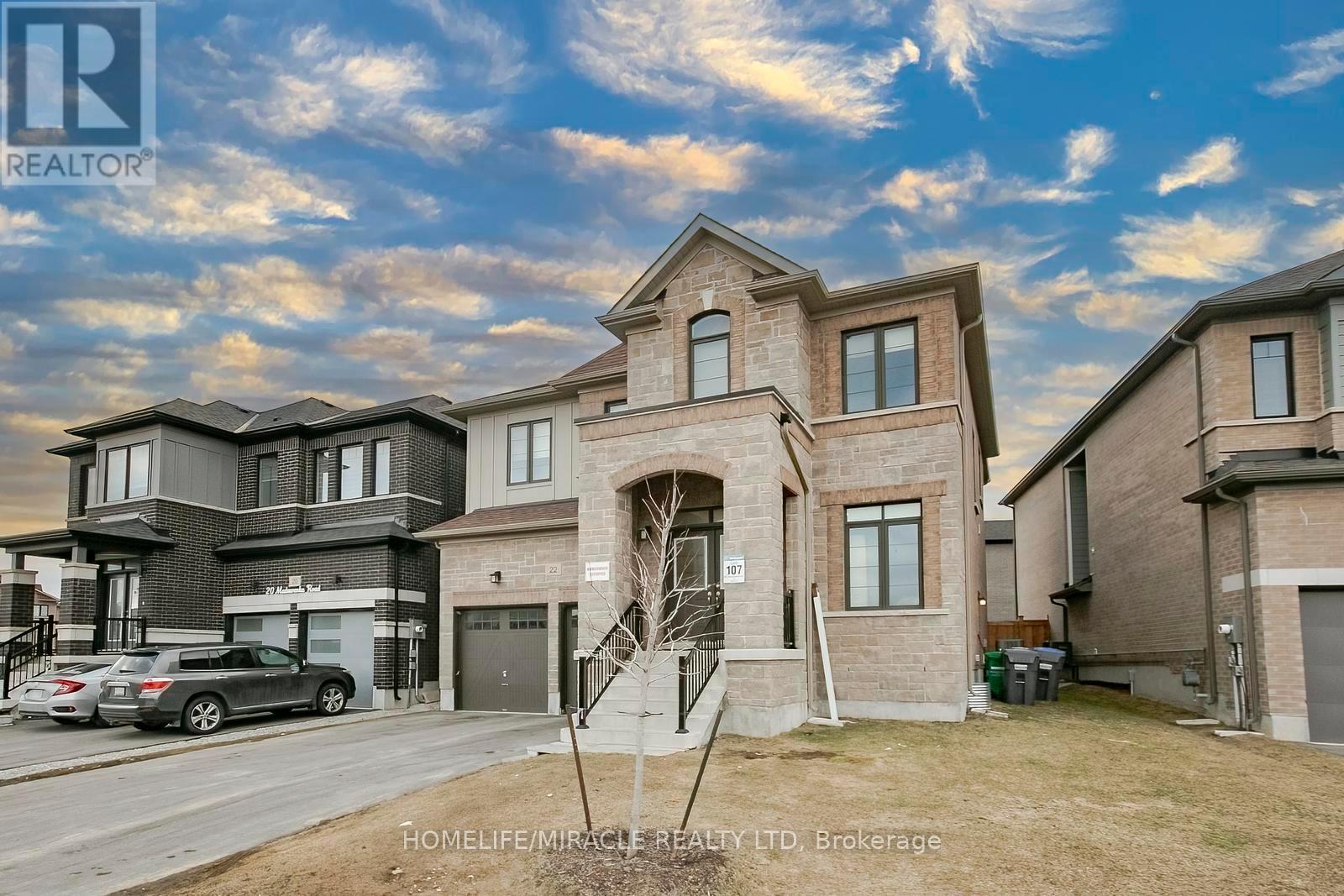 22 Madawaska Road, Caledon, Ontario  L7C 4J5 - Photo 2 - W12911388