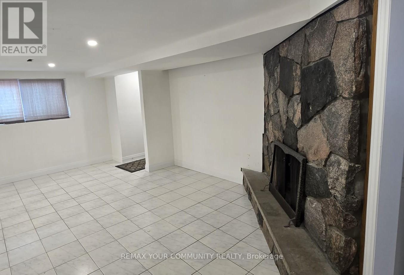 Bsmt - 108 Rowntree Mill Road, Toronto (Humber Summit), Ontario  M9L 1C6 - Photo 16 - W12911390