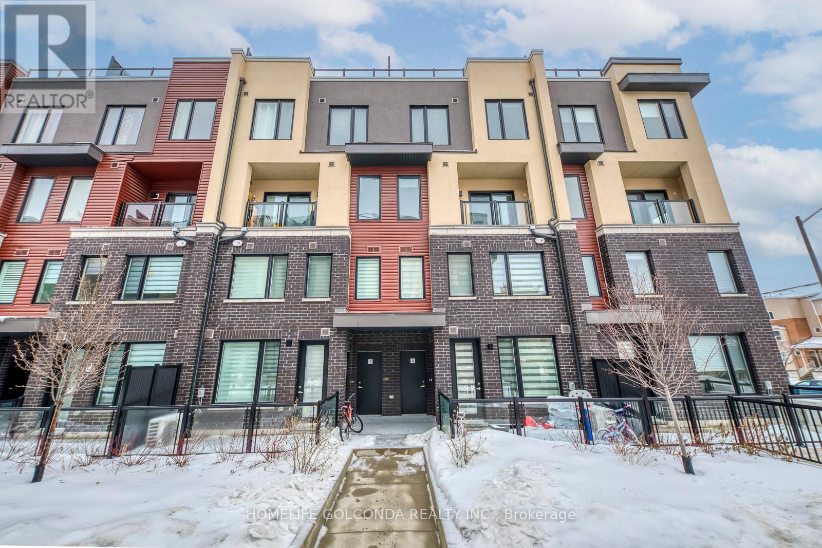 #4 - 3546 Colonial Drive, Mississauga, Ontario  L5L 0C1 - Photo 2 - W12911408