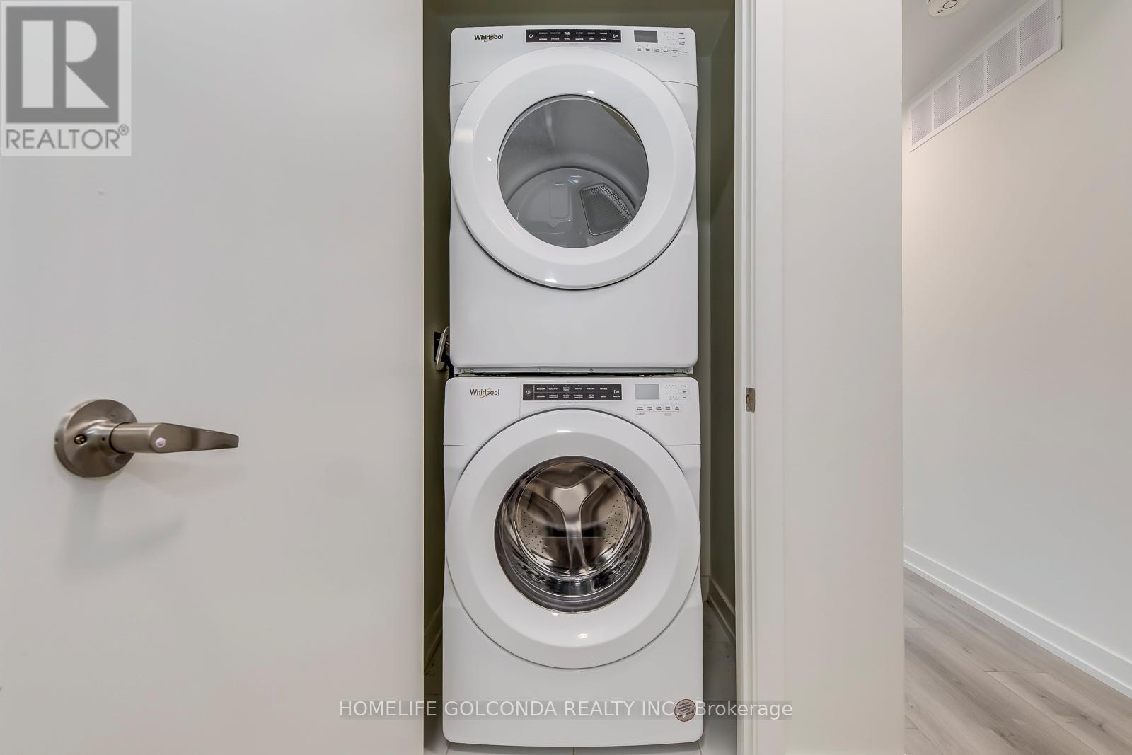 #4 - 3546 Colonial Drive, Mississauga, Ontario  L5L 0C1 - Photo 35 - W12911408