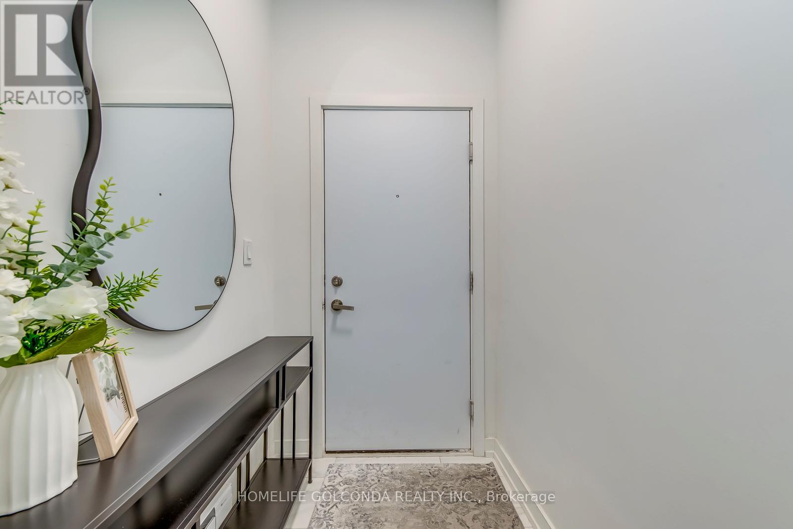 #4 - 3546 Colonial Drive, Mississauga, Ontario  L5L 0C1 - Photo 5 - W12911408