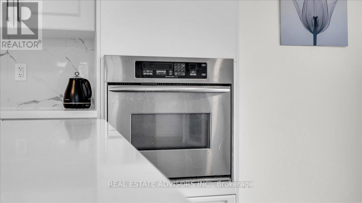 2 Tweedhill Avenue, Caledon, Ontario  L7C 4K5 - Photo 12 - W12911438