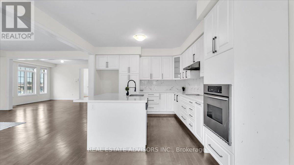 2 Tweedhill Avenue, Caledon, Ontario  L7C 4K5 - Photo 13 - W12911438