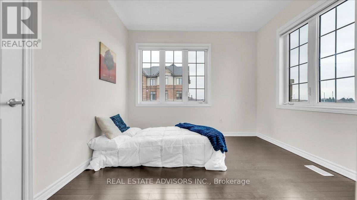 2 Tweedhill Avenue, Caledon, Ontario  L7C 4K5 - Photo 28 - W12911438