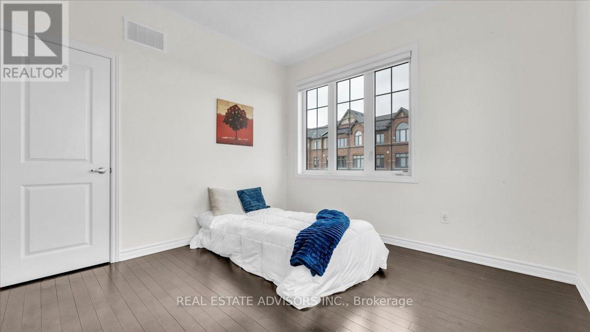 2 Tweedhill Avenue, Caledon, Ontario  L7C 4K5 - Photo 29 - W12911438