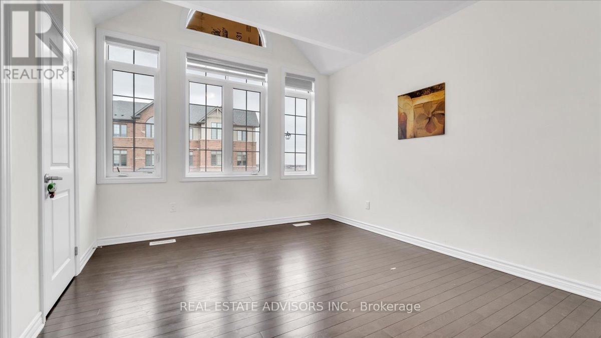 2 Tweedhill Avenue, Caledon, Ontario  L7C 4K5 - Photo 30 - W12911438