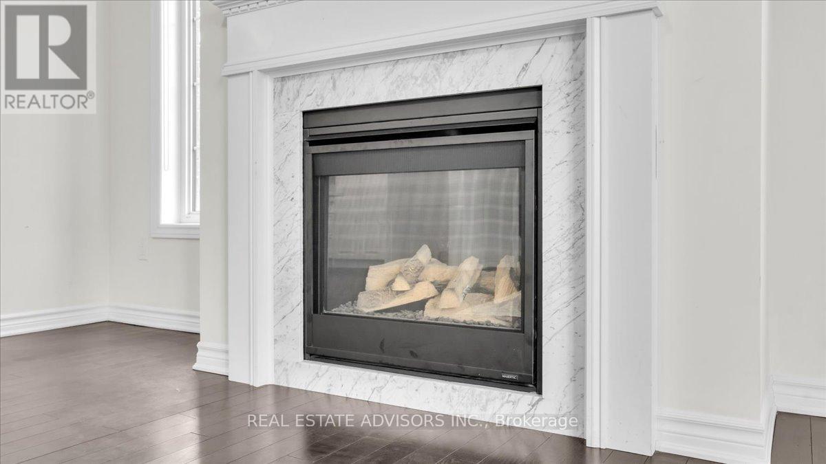 2 Tweedhill Avenue, Caledon, Ontario  L7C 4K5 - Photo 34 - W12911438