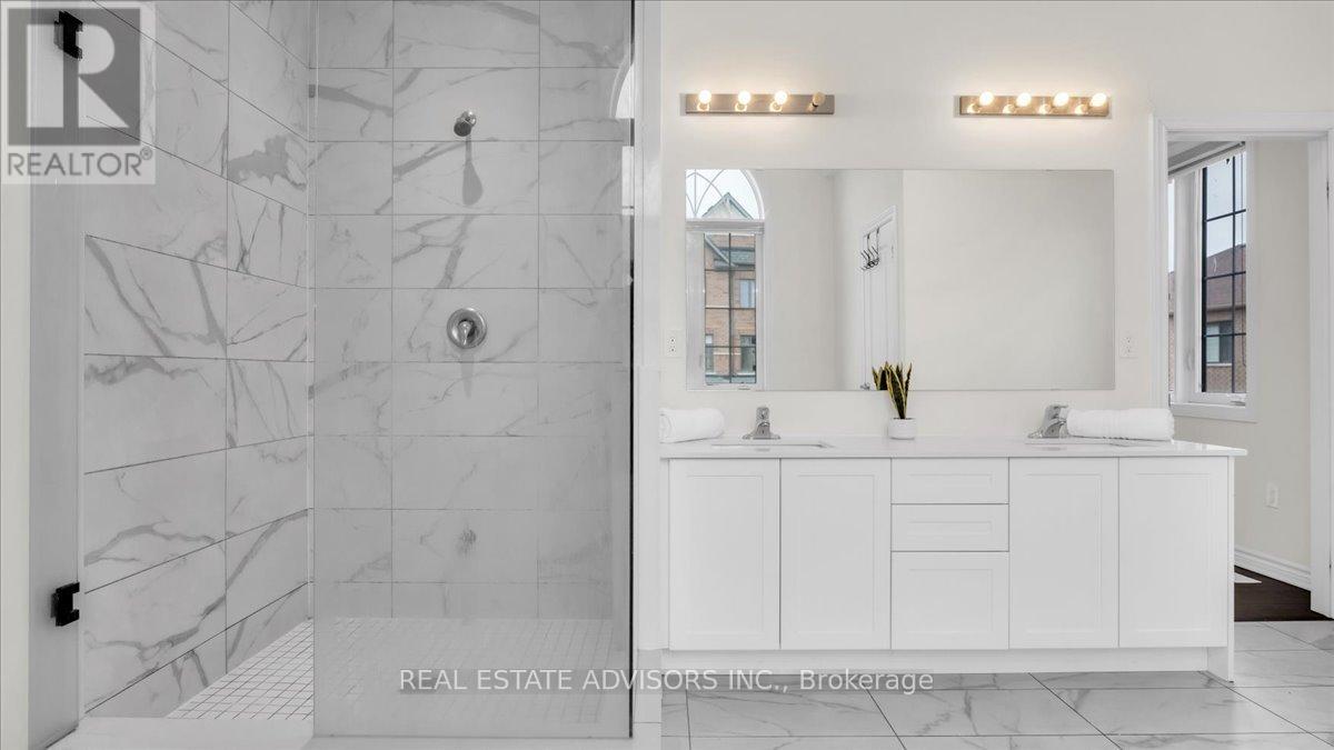 2 Tweedhill Avenue, Caledon, Ontario  L7C 4K5 - Photo 38 - W12911438