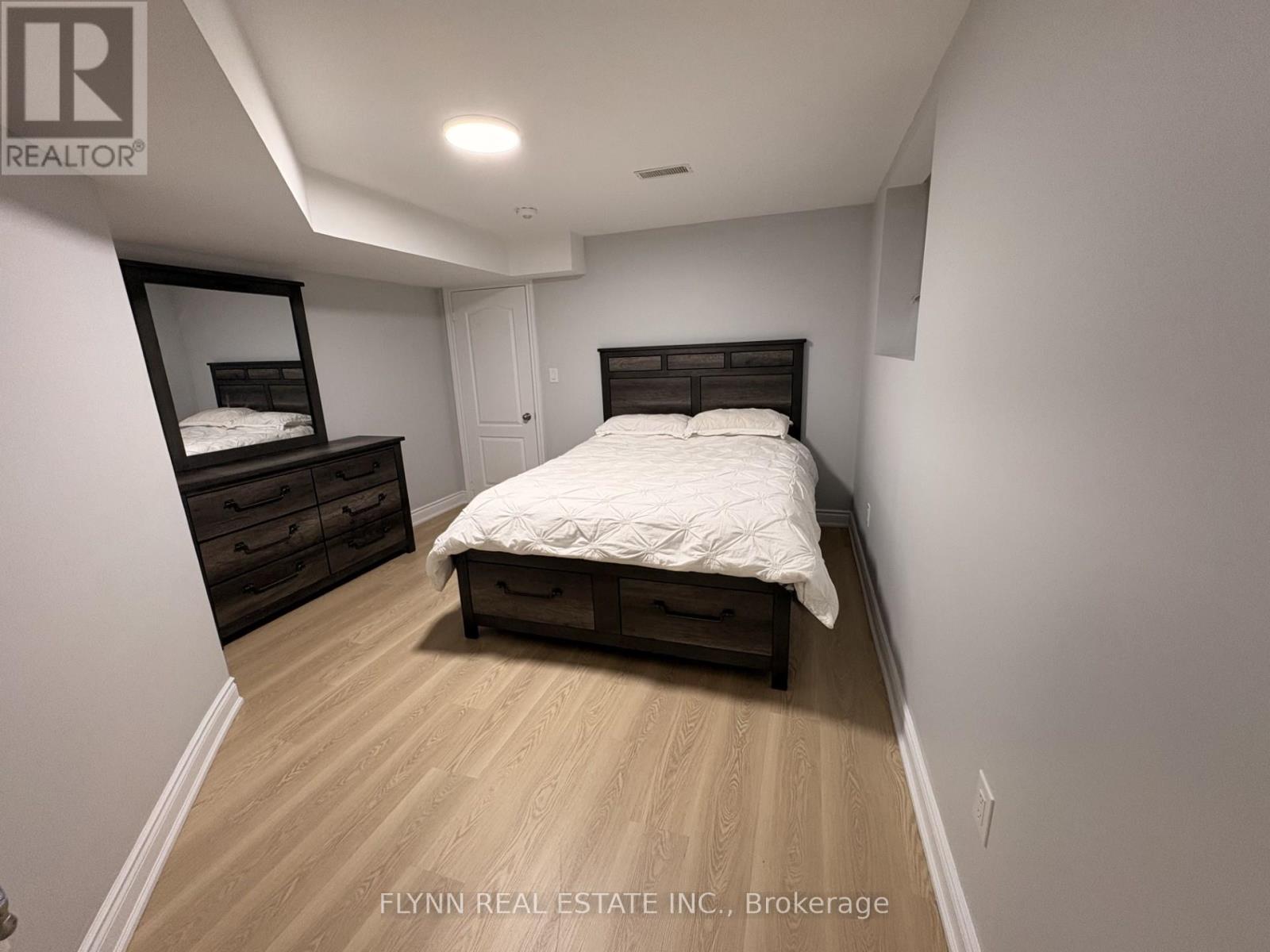 Basement - 454 Acumen Court, Mississauga, Ontario  L5W 0E2 - Photo 7 - W12911448