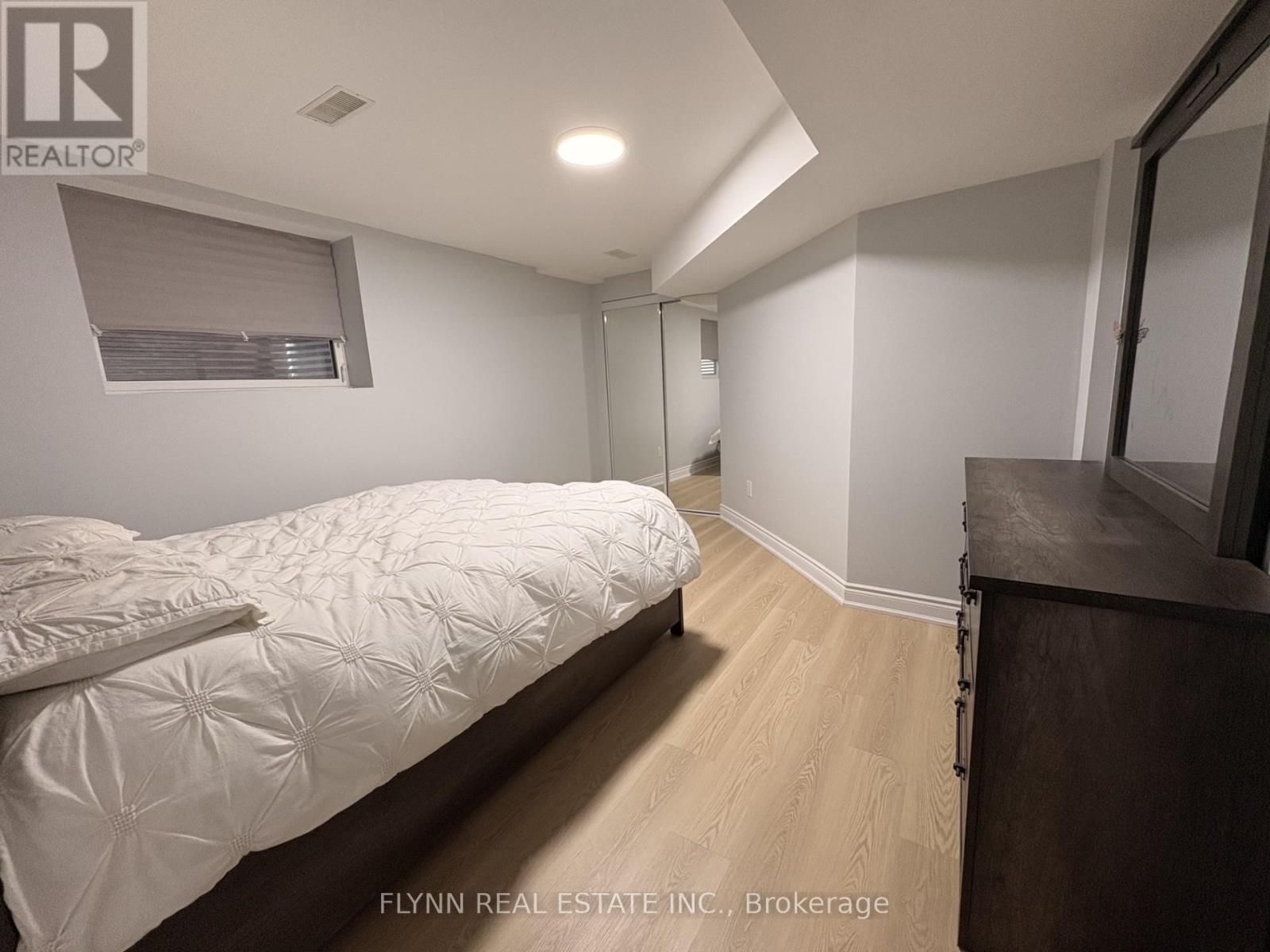 Basement - 454 Acumen Court, Mississauga, Ontario  L5W 0E2 - Photo 8 - W12911448